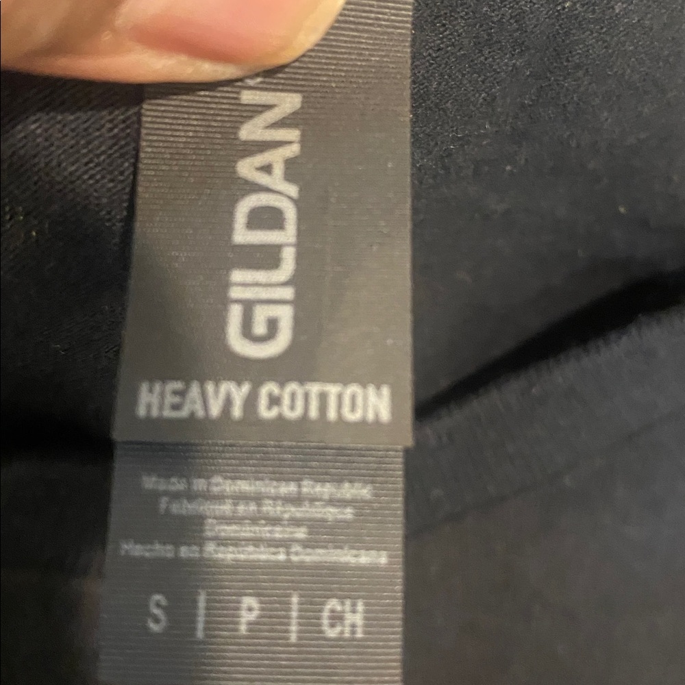 Gildan size Small T-shirt unisex good condition - Picture 4 of 4